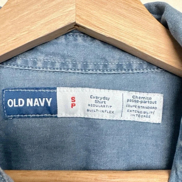 Old Navy Mens Small Chambray Everyday Button Shirt - Picture 7 of 13